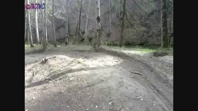 موتورسوار درخت را ندید+فیلم ویدیو کلیپ حادثه برخورد