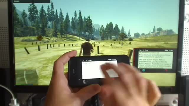 کنترل گوشی بازی GTA 5 با استفاده از آیفون واقعی!
