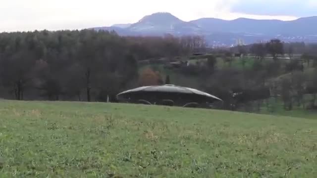 رئال UFO با بیگانگان گرفتار در دوربین