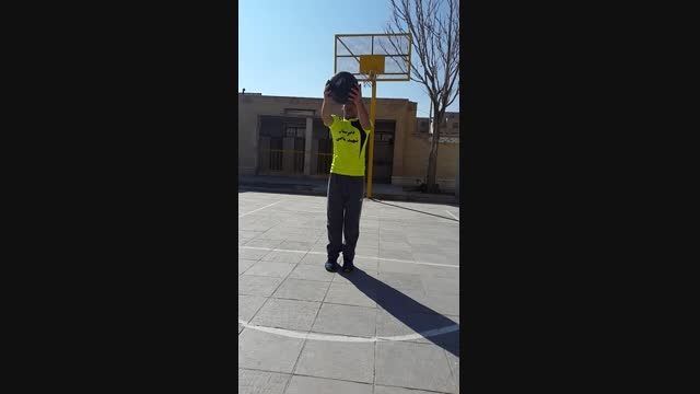 پرتاب بسکتبال