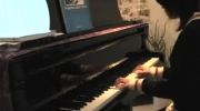 اجرای زیبای تم آغازین سریال سالهای دورازخانه Oshin با پیانو