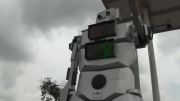 روبات آهنی سخنگو بعنوان چراغ راهنمایی و رانندگی در کونگو