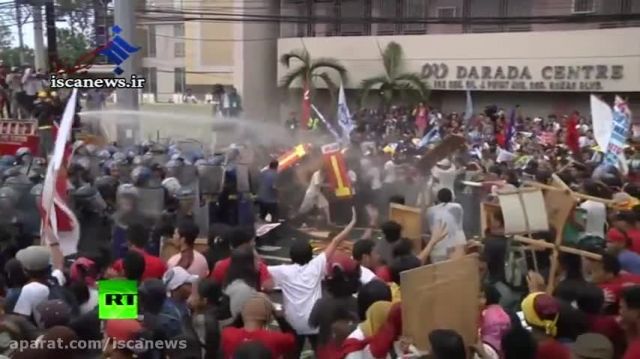 سرکوب معترضان کنفرانس اپک در مانیلا فیلیپین توسط پلیس