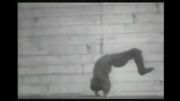 1898 اولین حرکت ایروبیک حرفه ای روی سر BREAK DANCE