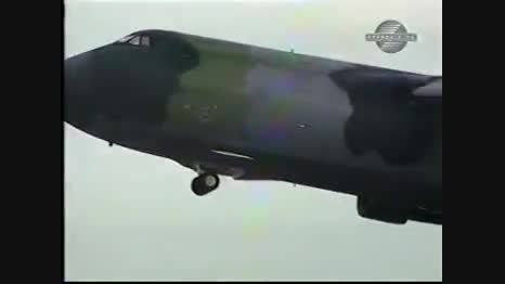 شلیک موشک بالستیک مینوتمن از هواپیمای باربری C-5
