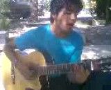 گیتار زدن در باغ بهشت