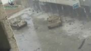درگیری تانکهای ارتش سوریه با تروریستها مخفی در ساختمانهای خالی از سکنه در درعا
