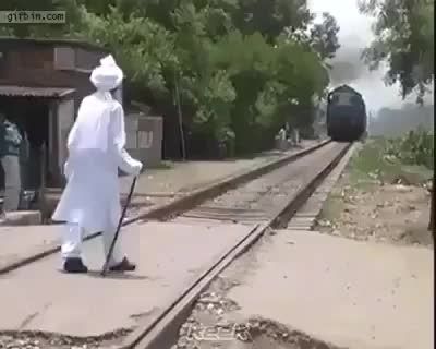 سر کار گذاشتن قطار