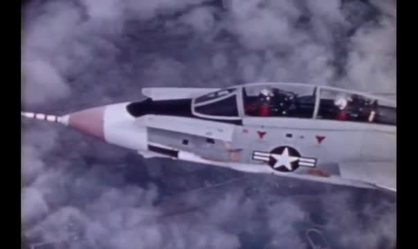 تست سیستم جنگنده تامکت F-14