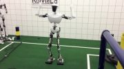 ربات رقصنده charly