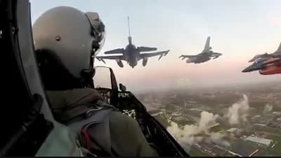 F-16 Flying in Formation