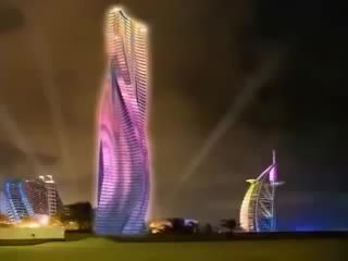 برج متحرک در دبی معماری خارق العاده دیوید فیشر