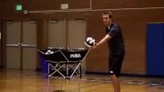 کلیپ تصویری آموزش چگونگی نحوه زدن سرویس در والیبال !