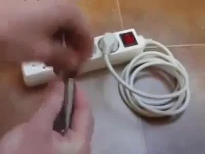 تولید برق با یک فندک