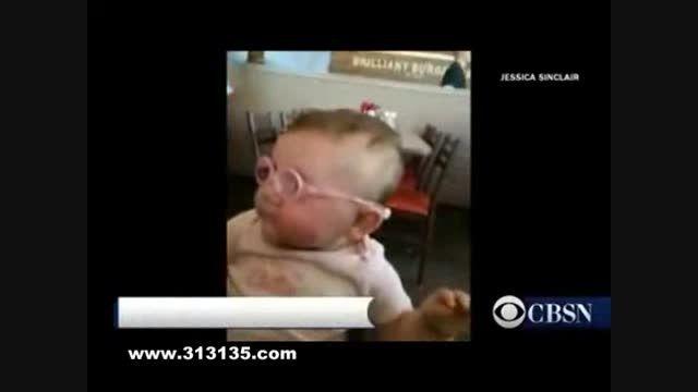 عکسالعمل زیبا کودک پس ازواضح دیدن والدینش برا اولین بار