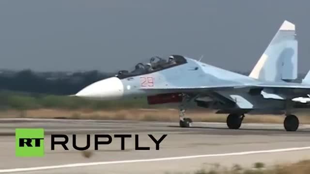 جت های جنگنده سوخو Su-27 انجام پرواز از لاذقیه