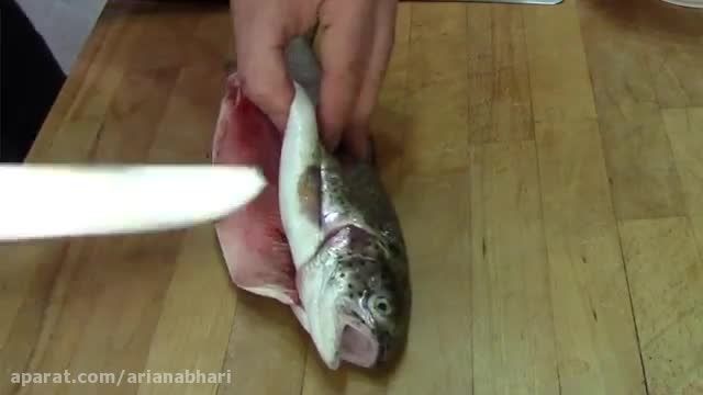 طرز تمیز کردن ماهی قزل آلا