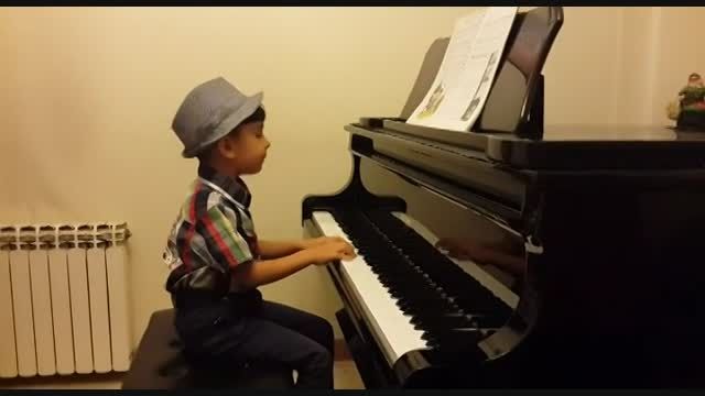 پیانو کودک-5ساله-خواندن ونواختن امیرحسین فرهی-پیمان ج