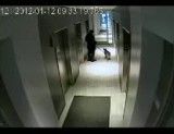 حادثه عجیب در آسانسور