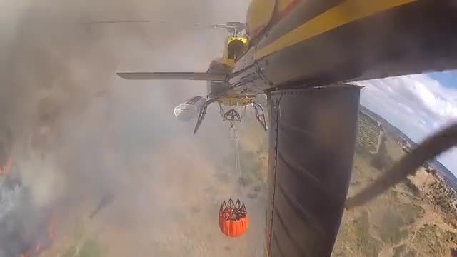 هلیکوپتر آتش نشانی