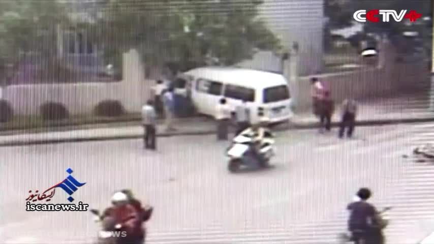 نجات عجیب یک زن در چین در حادثه تصادف