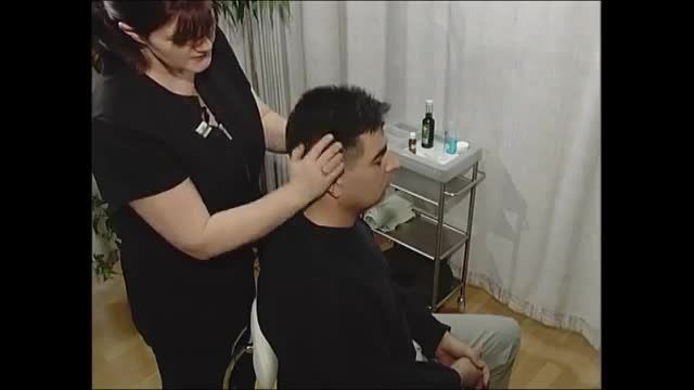Indian Head Massage Tutorial with Helen McGuinness.mp4