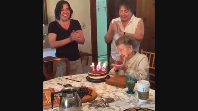 تولد 102 سالگی مامانبزرگشون