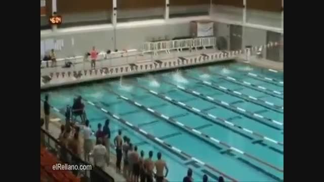 کی میتونه اینطوری شنا کنه؟!؟!