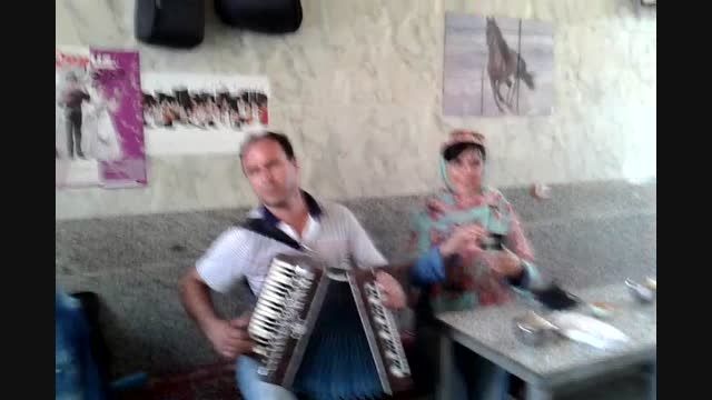 Damavand - Slovenian group meet gypsy musican