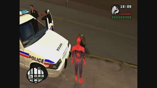 کمک مرد عنکبوتی به پلیس شهر