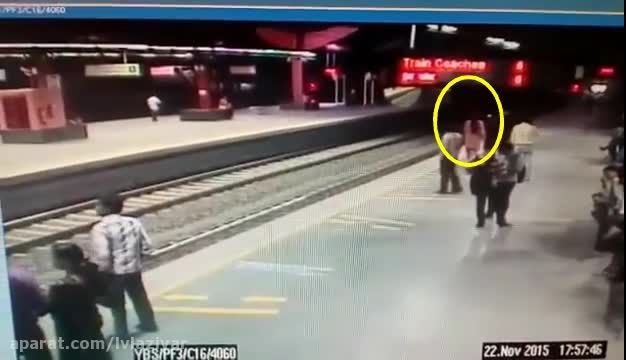 خودکشی بد دختر جوان با پریدن جلوی قطار مترو
