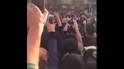 تجمع طرفداران مرتضی پاشایی جلوی بیمارستان بعد از فوت