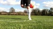 آموزش فوتبال | بلند کردن باحال توپ از روی زمین