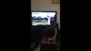 سگ و توپ در تلویزیون