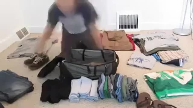 جا دادن کلی لباس در یک چمدان کوچک