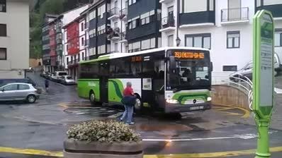 چرخش اتوبوس بدون حرکت