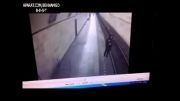 خودکشی فجیع پسر در مترو!!