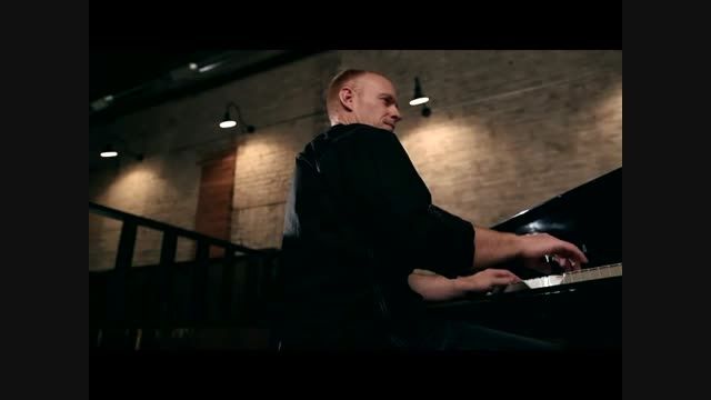 آهنگ can&#039;t help me fall in love  از piano guys
