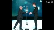 لحظه ی دریافت جایزه لی جونگ سوک از sbs