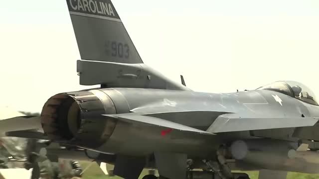 جنگنده F-16 Fighting Falcon