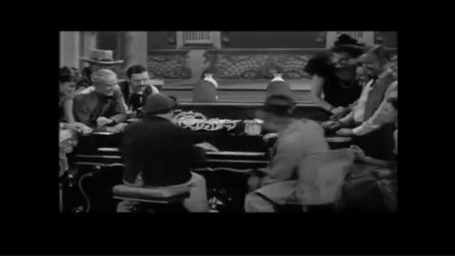 Marx Brothers - Go West نواختن پیانو با سیب :)