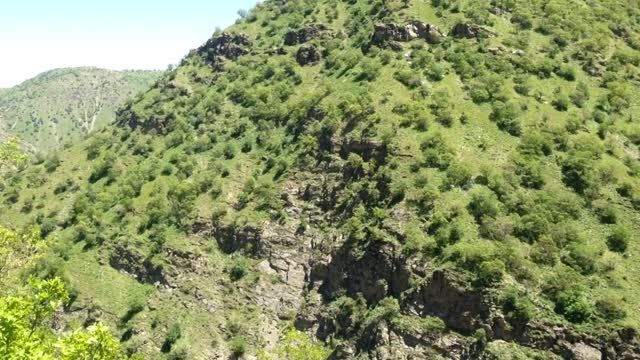 طبیعت بکر آبشار خرپاپ (پیرانشهر)