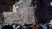 سر دادن سرود زیبای ای ایران توسط مردم در کنار آرامگاه کوروش