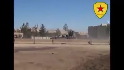درگیری بین نیروهای YPGوYPJبا تروریستان داعش در تل تمر