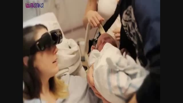 مادر نابینا برای اولین بار فرزند خود را دید+نوزاد+فیلم