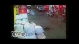تصادف دهشتناک کودک در چین