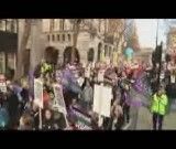 اعتصاب عمومی درانگلیس وضرب وشتم مردم توسط پلیس