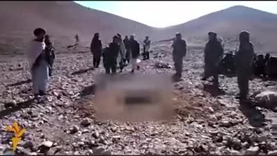 سنگسار یک زن در افغانستان