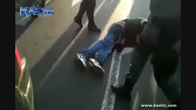 دزد در حال فرار توسط پلیس زخمی میشه و در حال جون دادن