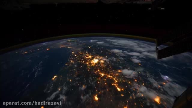 تنهایی در شب - تایم لپس زمین از فضا